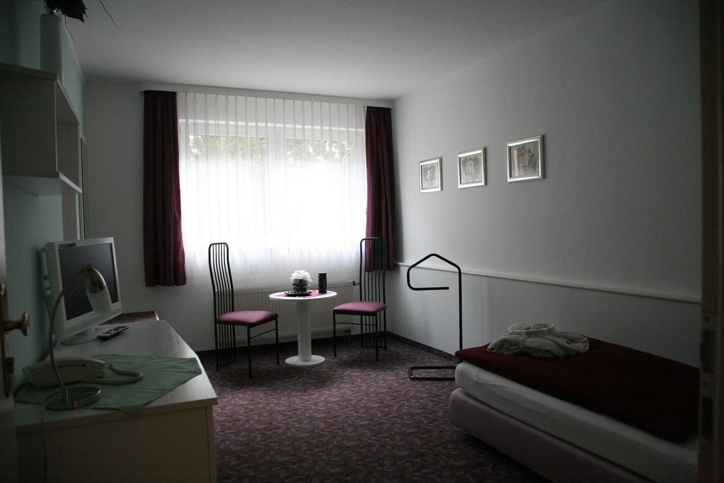 Hotel Am St. Georg Leipzig Rum bild